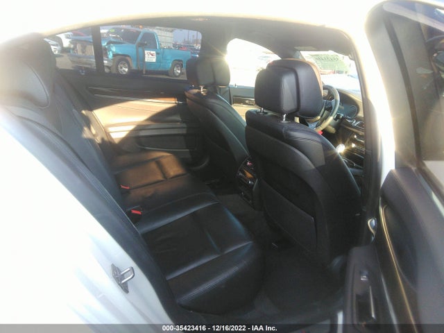 BMW 7 Series 740i 2014 WBAYA6C5XED144565 Image 8