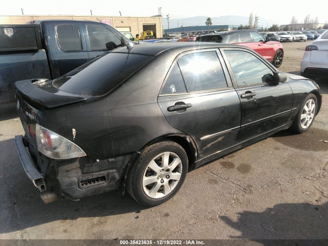 Lexus IS 300 2001 JTHBD182010016630 Image 6