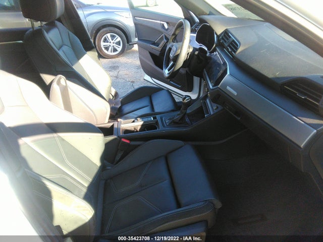 2022 Audi Q3, VIN: WA1EECF31N1015869