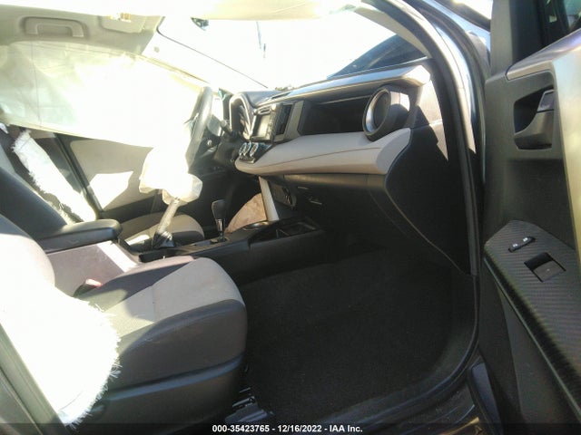 2015 Toyota RAV4, VIN: JTMZFREV2FJ037651