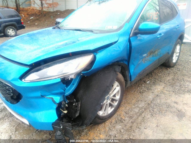 2021 Ford Escape, VIN: 1FMCU9BZ2MUB19406