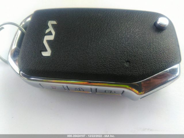 3KPF24AD0NE464904 KIA Forte Lxs
