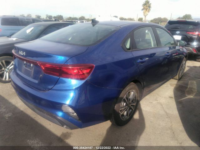 3KPF24AD0NE464904 KIA Forte Lxs