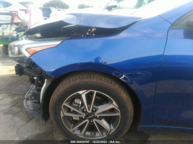 3KPF24AD0NE464904 KIA Forte Lxs
