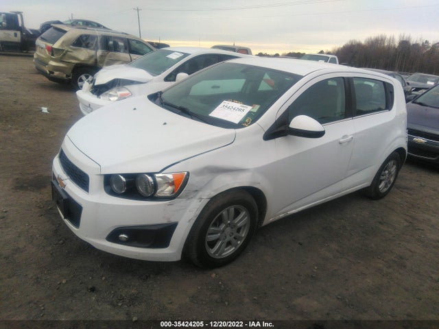 Chevrolet SONIC LT 2016 1G1JC6SG5G4131901 Image 2