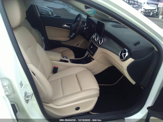 2018 Mercedes-Benz GLA-Class, VIN: WDCTG4EB1JJ380949