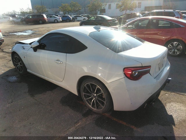 2018 Toyota 86, VIN: JF1ZNAA12J8701086