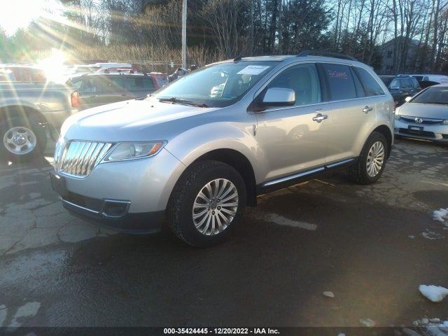Lincoln MKX 2011 2LMDJ8JK9BBJ11483 Image 2