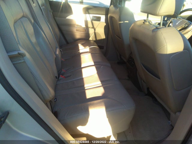 Lincoln MKX 2011 2LMDJ8JK9BBJ11483 Image 9