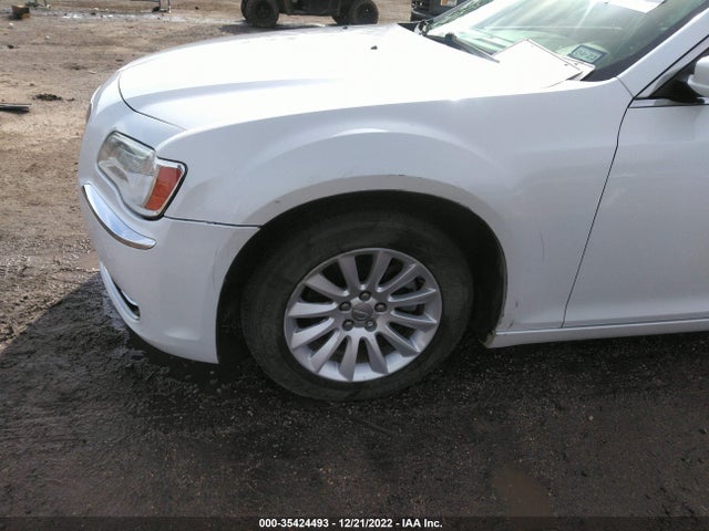Chrysler 300 2013 2C3CCAAG5DH615347 Image 6