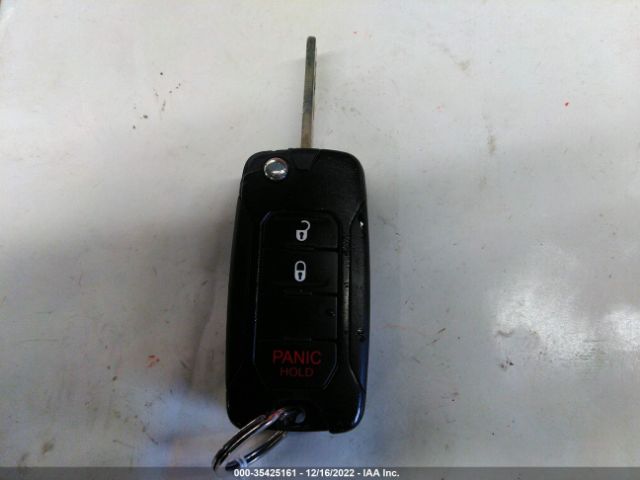 ZACCJABT6FPB83009 Jeep Renegade Latitude