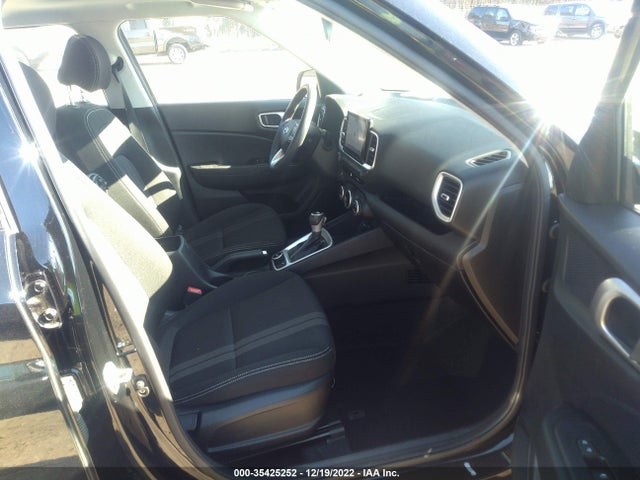 2021 Hyundai Venue, VIN: KMHRC8A38MU086657