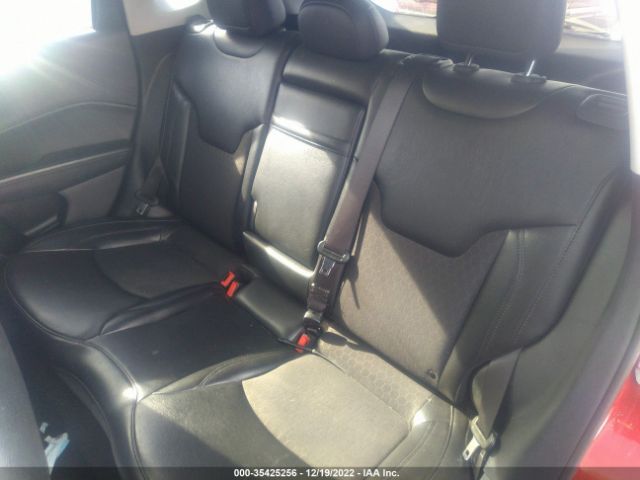 3C4NJCBB3KT843926 Jeep Compass Altitude