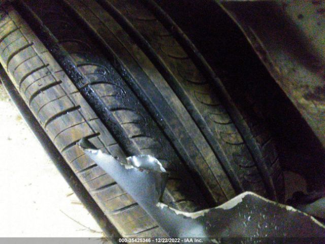 3FA6P0HDXJR267280 Ford FUSION SE