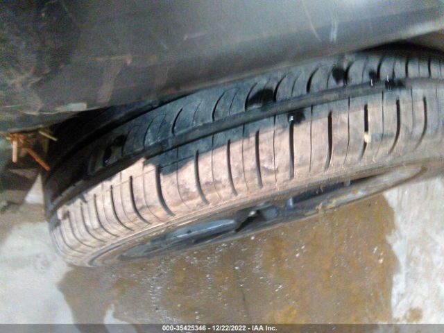 3FA6P0HDXJR267280 Ford FUSION SE
