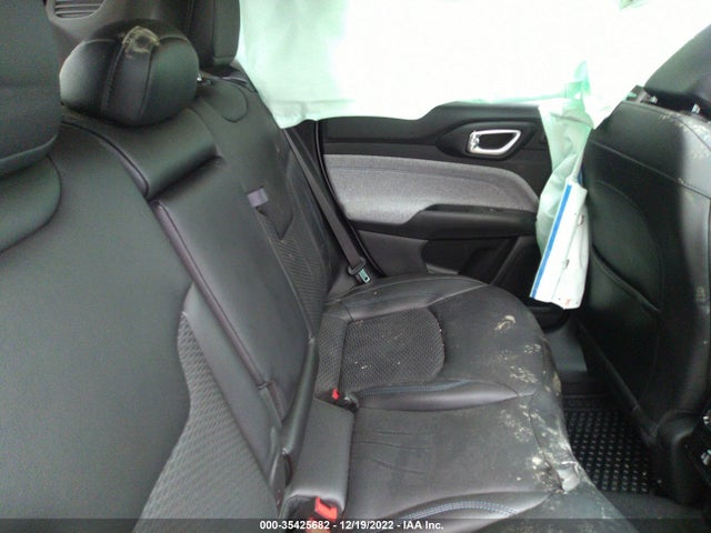2022 Jeep Compass, VIN: 3C4NJCBB4NT139125