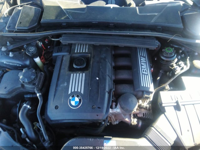 2010 BMW 3 SERIES 328I VIN: WBAPH5G54ANM70572