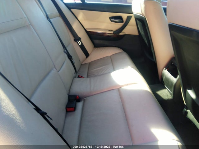 2010 BMW 3 SERIES 328I VIN: WBAPH5G54ANM70572