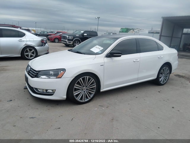 1VWBS7A33FC018534 Volkswagen Passat 1.8t Sport