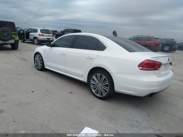 1VWBS7A33FC018534 Volkswagen Passat 1.8t Sport