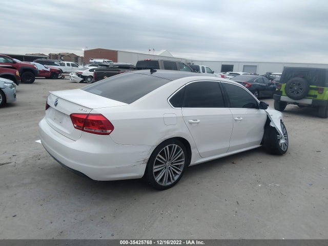 1VWBS7A33FC018534 Volkswagen Passat 1.8t Sport