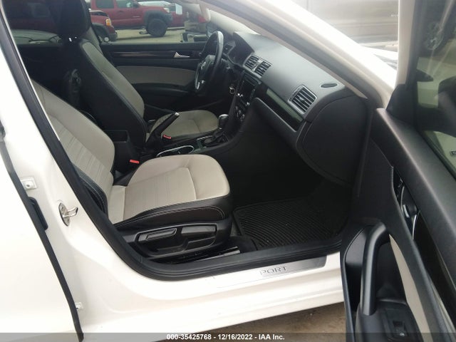 1VWBS7A33FC018534 Volkswagen Passat 1.8t Sport