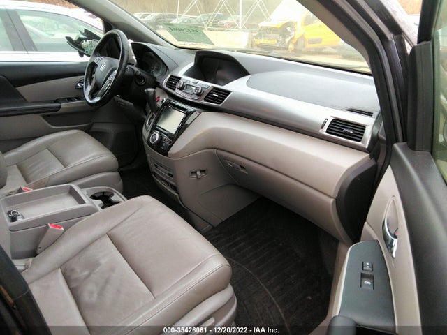 2017 Honda Odyssey, VIN: 5FNRL5H99HB015611