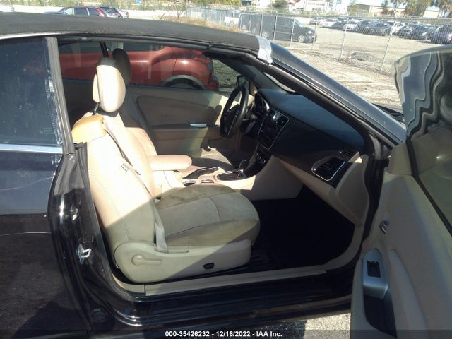 2011 CHRYSLER 200 TOURING VIN: 1C3BC2EG7BN596803