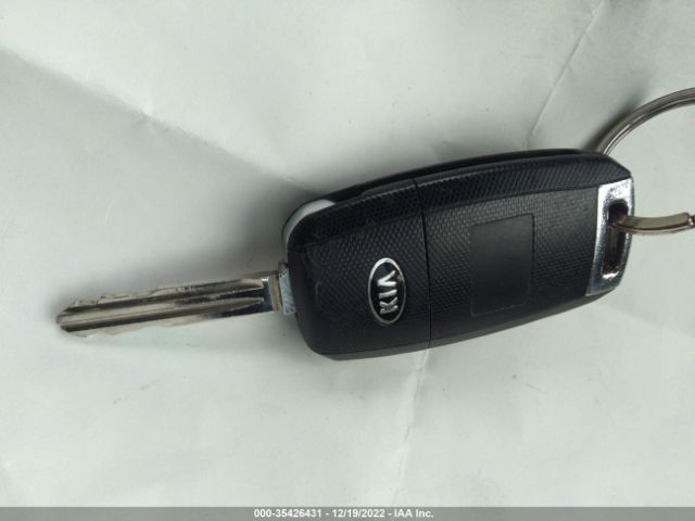 KNAFX4A63G5513026 KIA FORTE LX