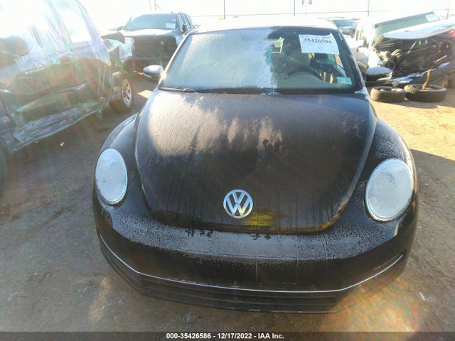 2014 Volkswagen Beetle, VIN: 3VW5L7AT0EM820806
