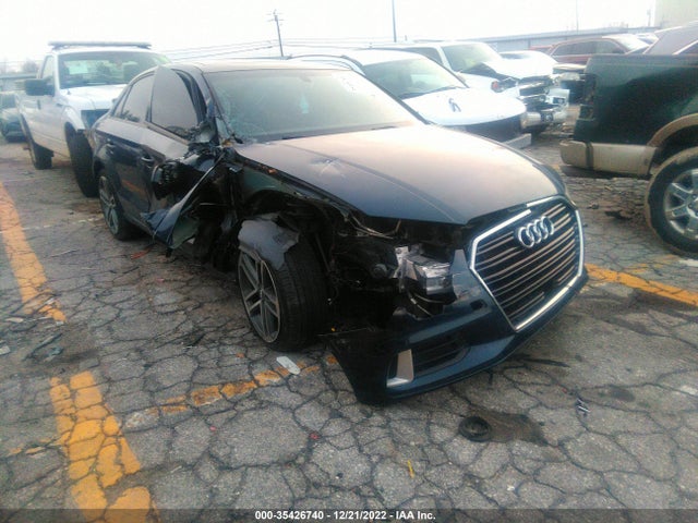 2018 Audi A3, VIN: WAUAUGFF6J1030769
