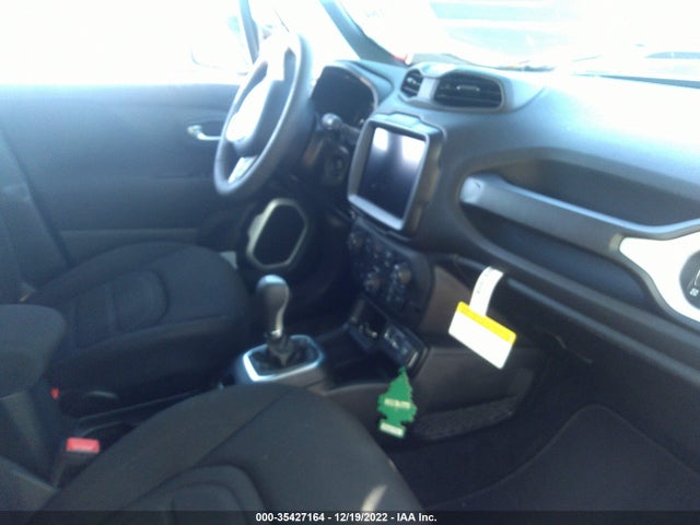 2021 JEEP RENEGADE LATITUDE VIN: ZACNJCB15MPM34437