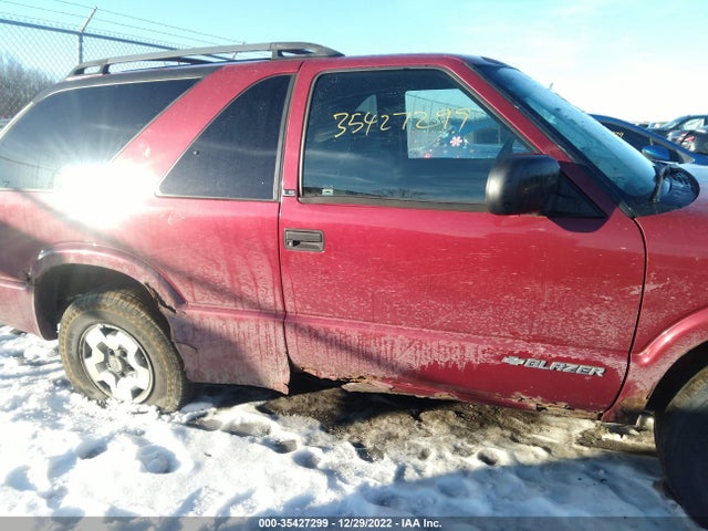 2002 CHEVROLET BLAZER LS VIN: 1GNCT18W82K163903