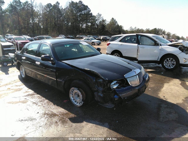 Lincoln Town Car Executive 2001 1LNHM81W51Y710776 main image
