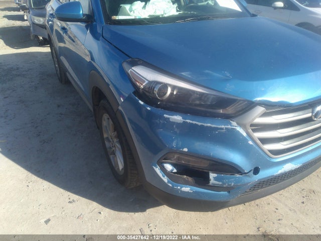 35427642 :رقم المزاد ، KM8J33A44HU522144 vin ، 2017 Hyundai Tucson Se مزاد بيع