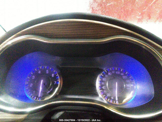 Chrysler 200 C 2015 1C3CCCEG9FN624049 Image 7
