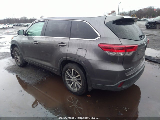 2018 TOYOTA HIGHLANDER SE/XLE VIN: 5TDJZRFH3JS489830