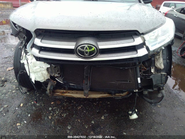 2018 TOYOTA HIGHLANDER SE/XLE VIN: 5TDJZRFH3JS489830