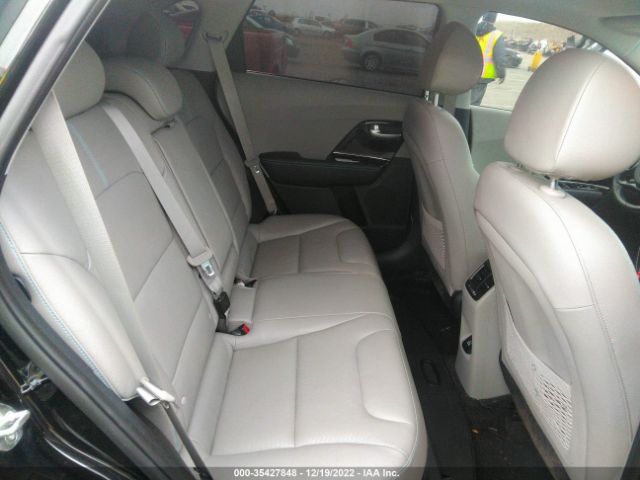 KNDCE3LC1J5140956 KIA Niro Touring