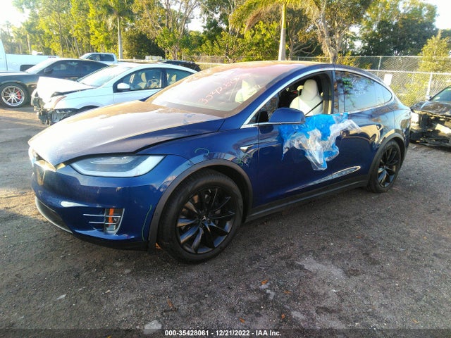 Tesla Model X 75d/100d/p100d 2018 5YJXCDE2XJF121547 Image 2