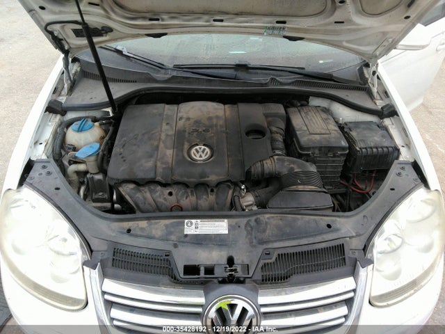 2010 VOLKSWAGEN JETTA SEDAN SE VIN: 3VWRX7AJ2AM008468