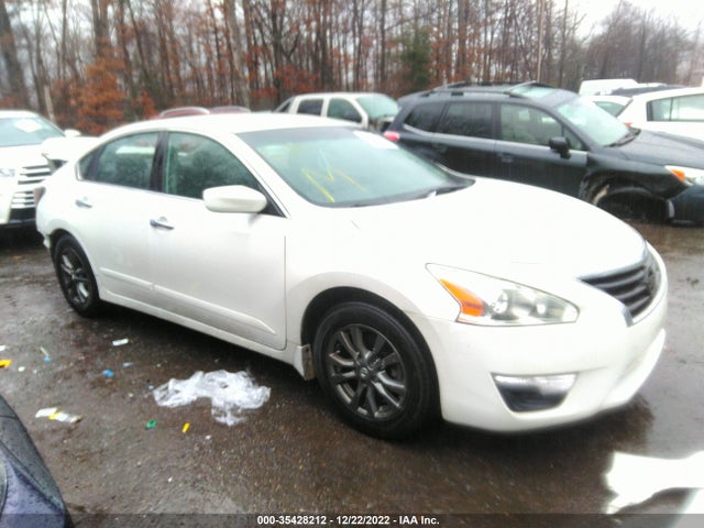 Nissan Altima 2.5 S 2015 1N4AL3AP7FC217602 main image