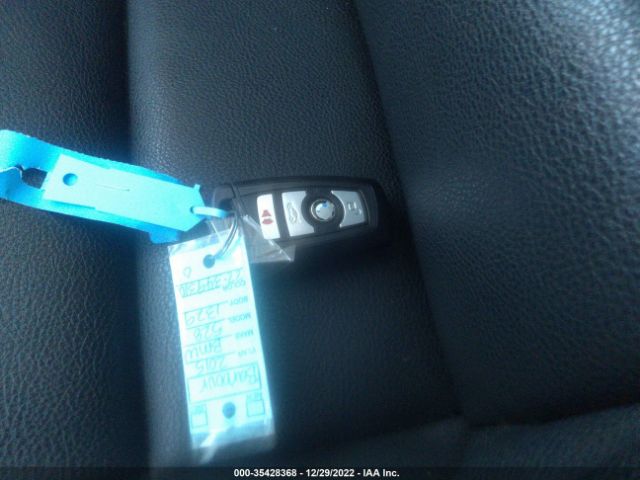 WBA5A5C51FD521329 BMW 5 Series 528i