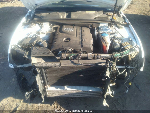 2015 Audi A4, VIN: WAUFFAFL0FN037512