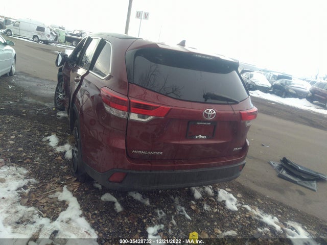 2018 Toyota Highlander, VIN: 5TDJZRFH8JS861677