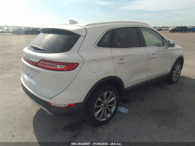 Lincoln MKC 2019 5LMCJ2C94KUL04176 Image 4