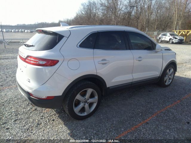 5LMCJ1C94GUJ26903 Lincoln Mkc Premier