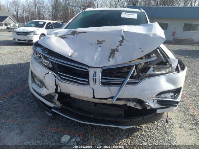 5LMCJ1C94GUJ26903 Lincoln Mkc Premier