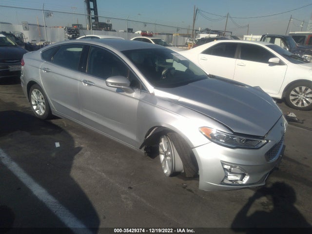 2019 Ford Fusion, VIN: 3FA6P0SU9KR251694