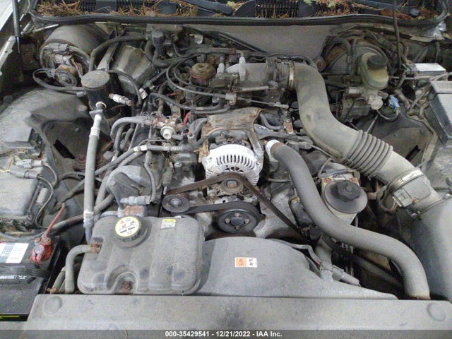 2001 MERCURY GRAND MARQUIS GS VIN: 2MEFM74W21X653839